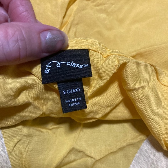 Embroidered Short Sleeve By art class Yellow S - Picture 6 of 7